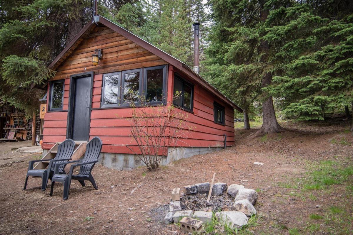 Image 6 of Chute Lake Lodge