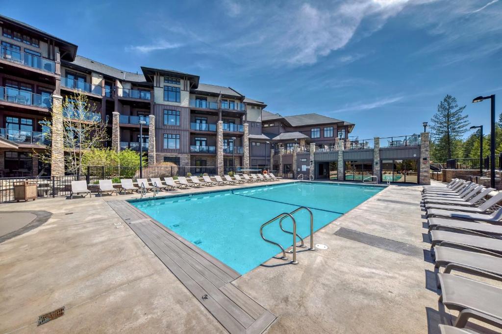 Image 1 of Copper Point Resort