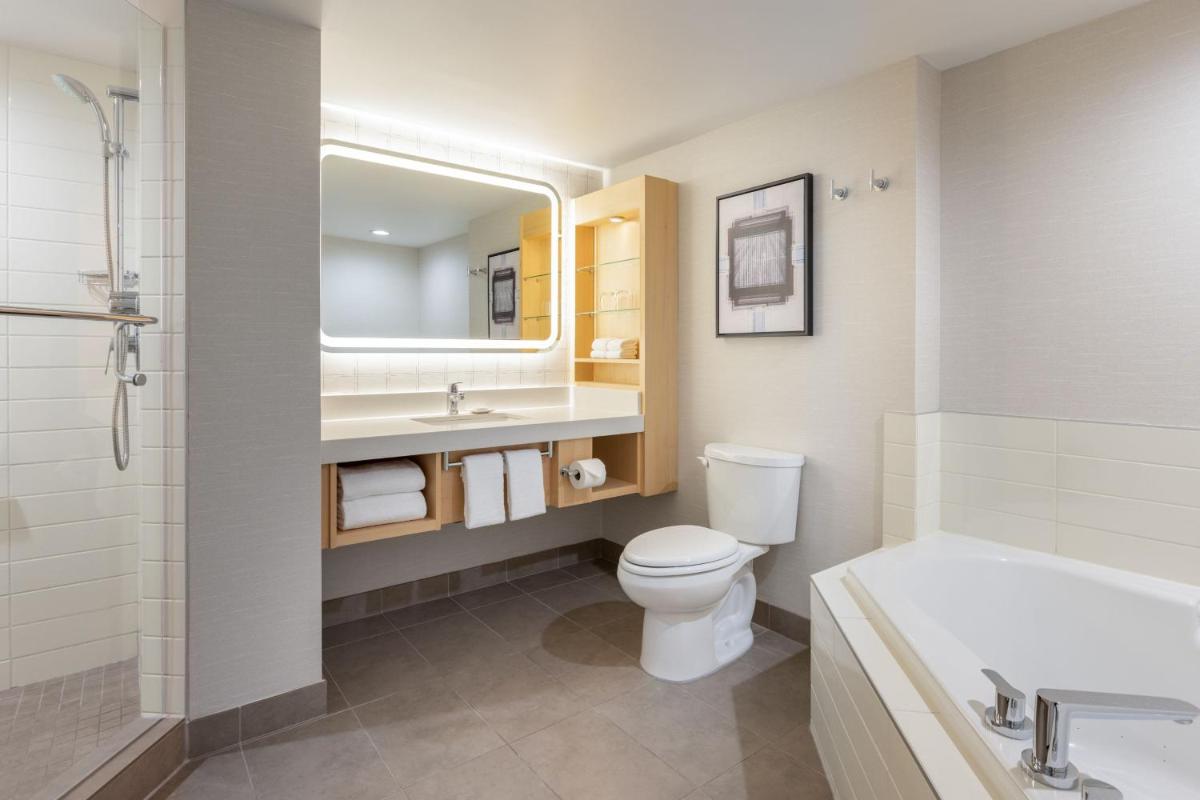 Image 3 of Delta Hotels by Marriott Grand Okanagan Resort
