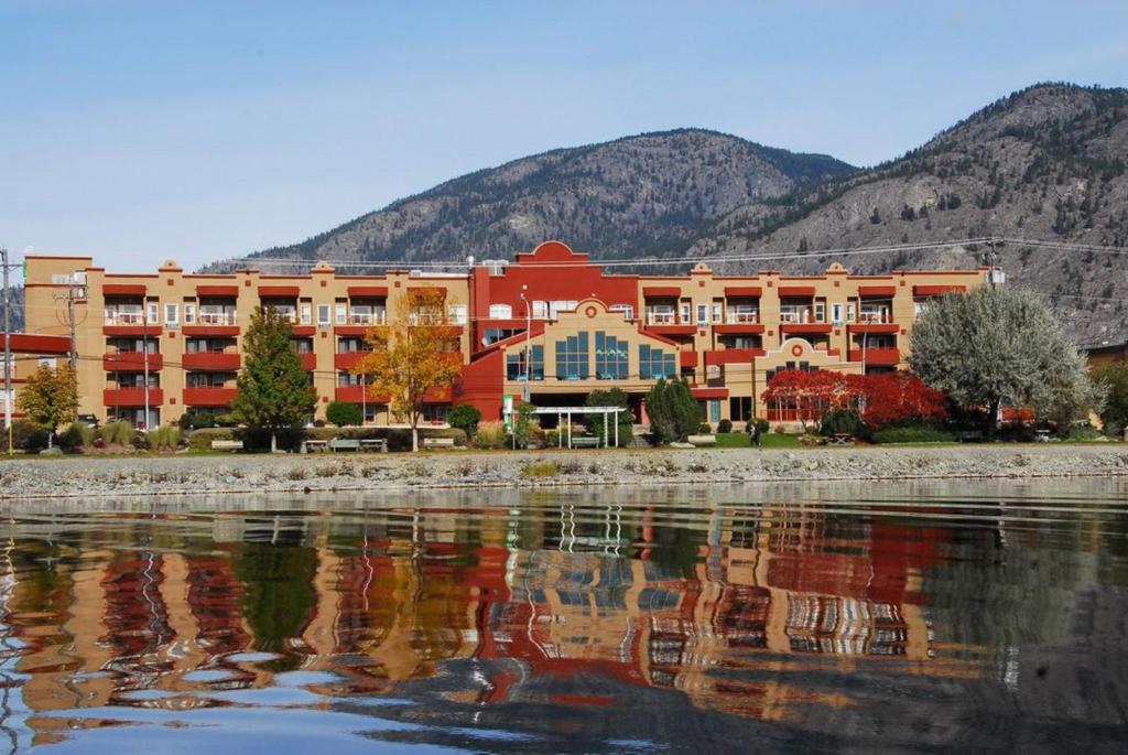 Image 1 of Holiday Inn Hotel & Suites Osoyoos by IHG