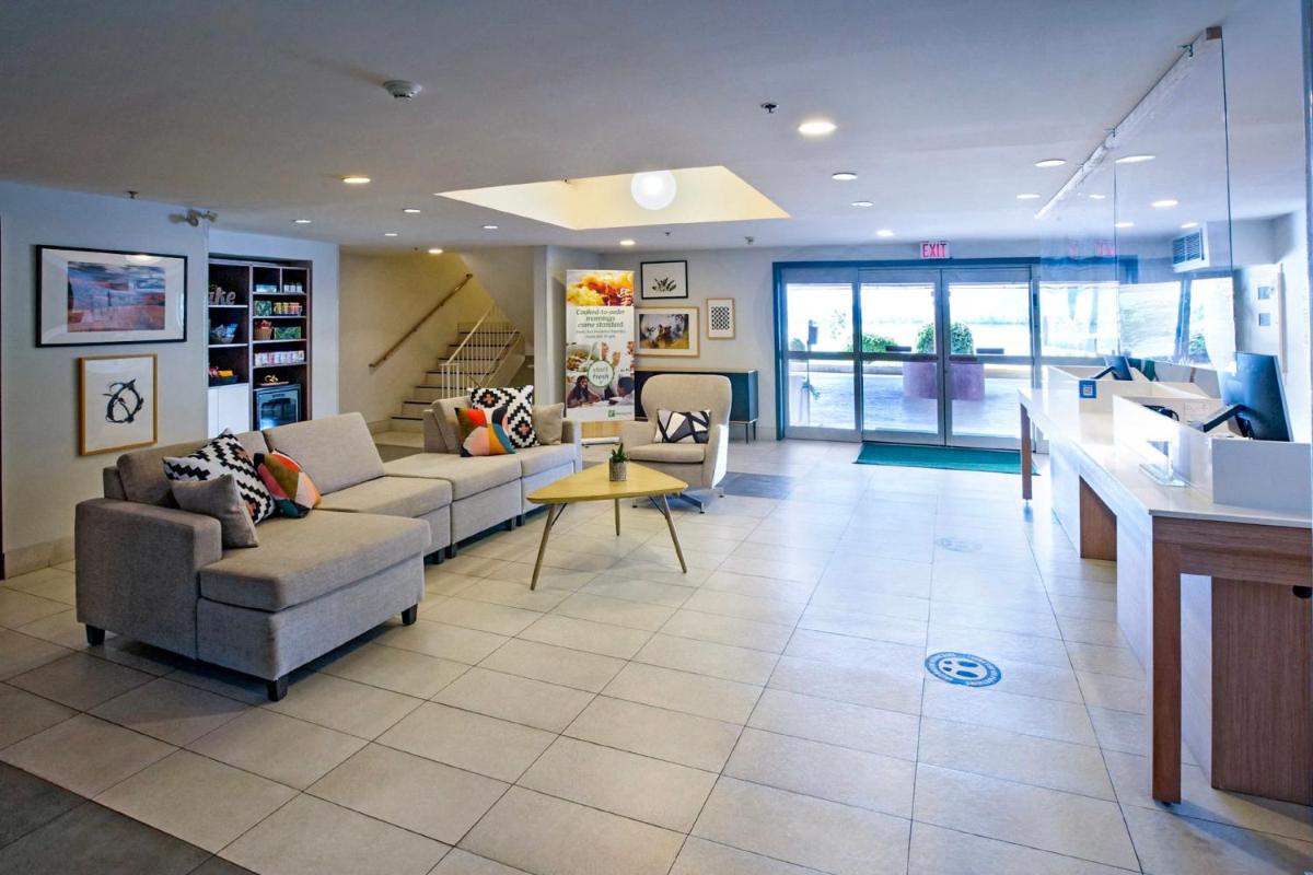 Image 6 of Holiday Inn Hotel & Suites Osoyoos by IHG