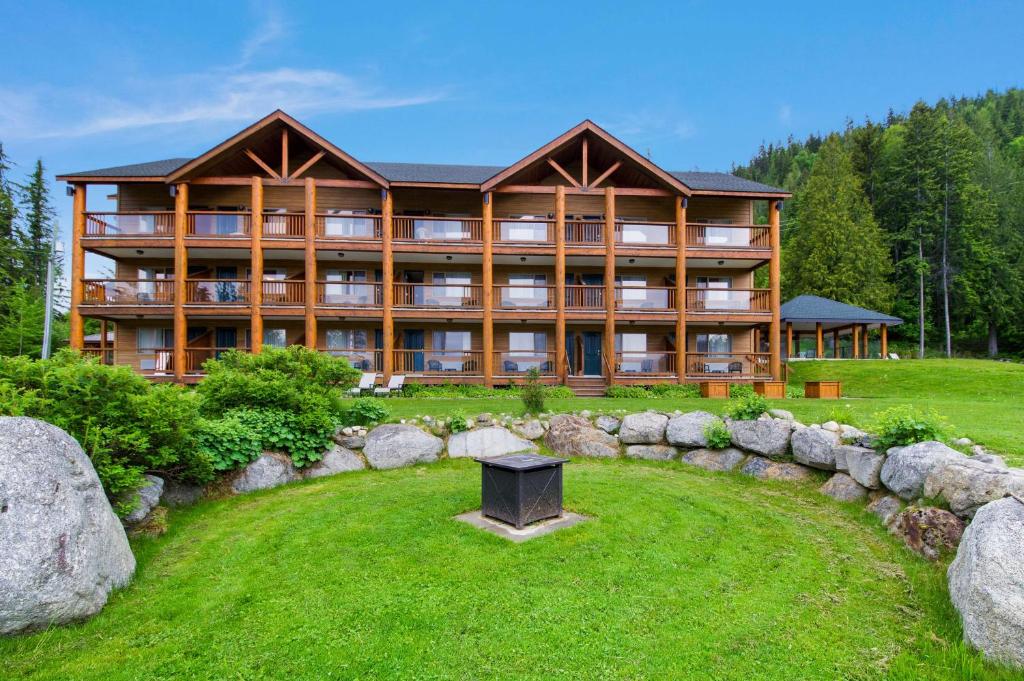 Image 2 of Kootenay Lakeview Resort BW Signature Collection
