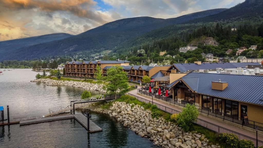 Image 2 of Prestige Lakeside Resort, WorldHotels Elite