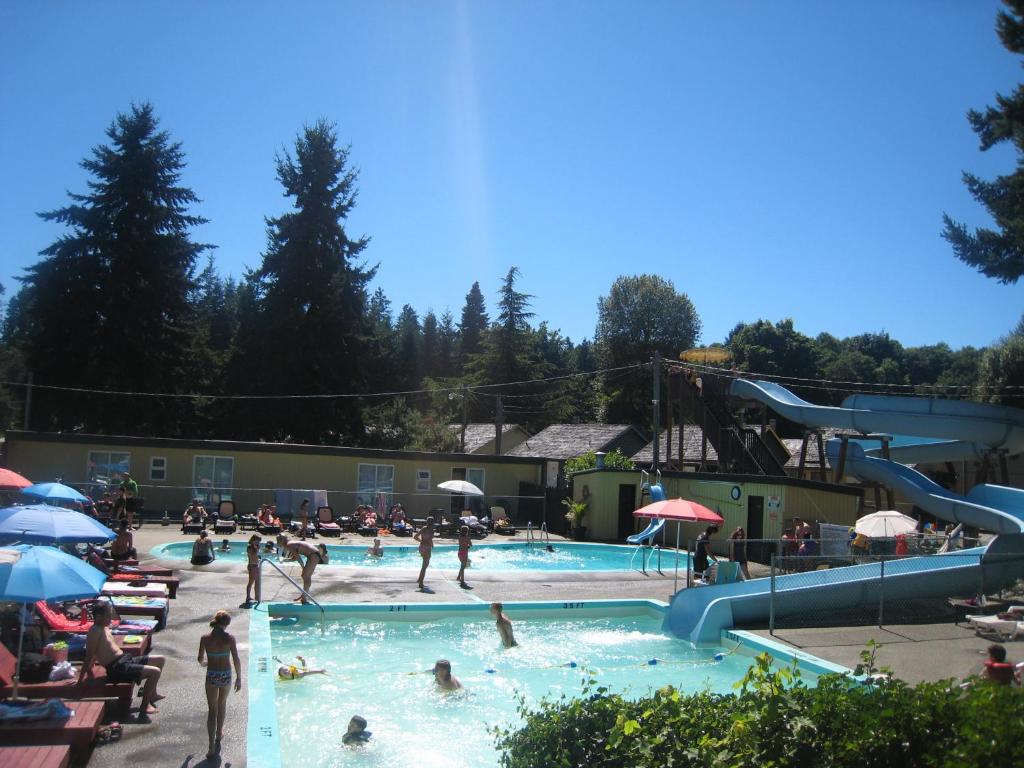 Image 1 of Riverside Resort & RV Park