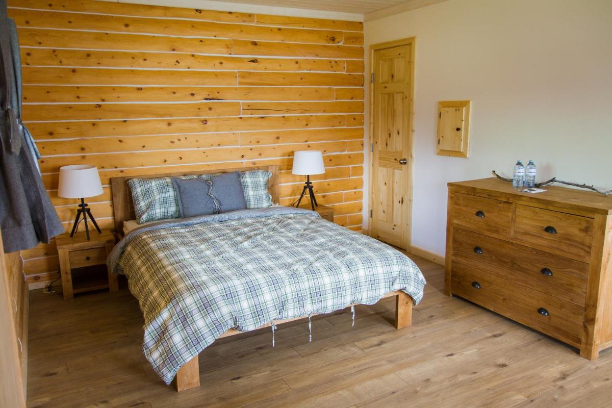Image 2 of Southern Lakes Resort
