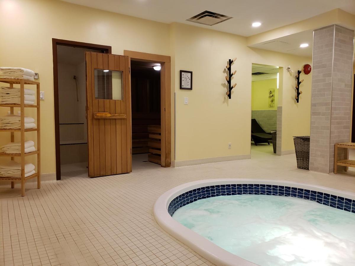 Image 4 of Sun Peaks Lodge