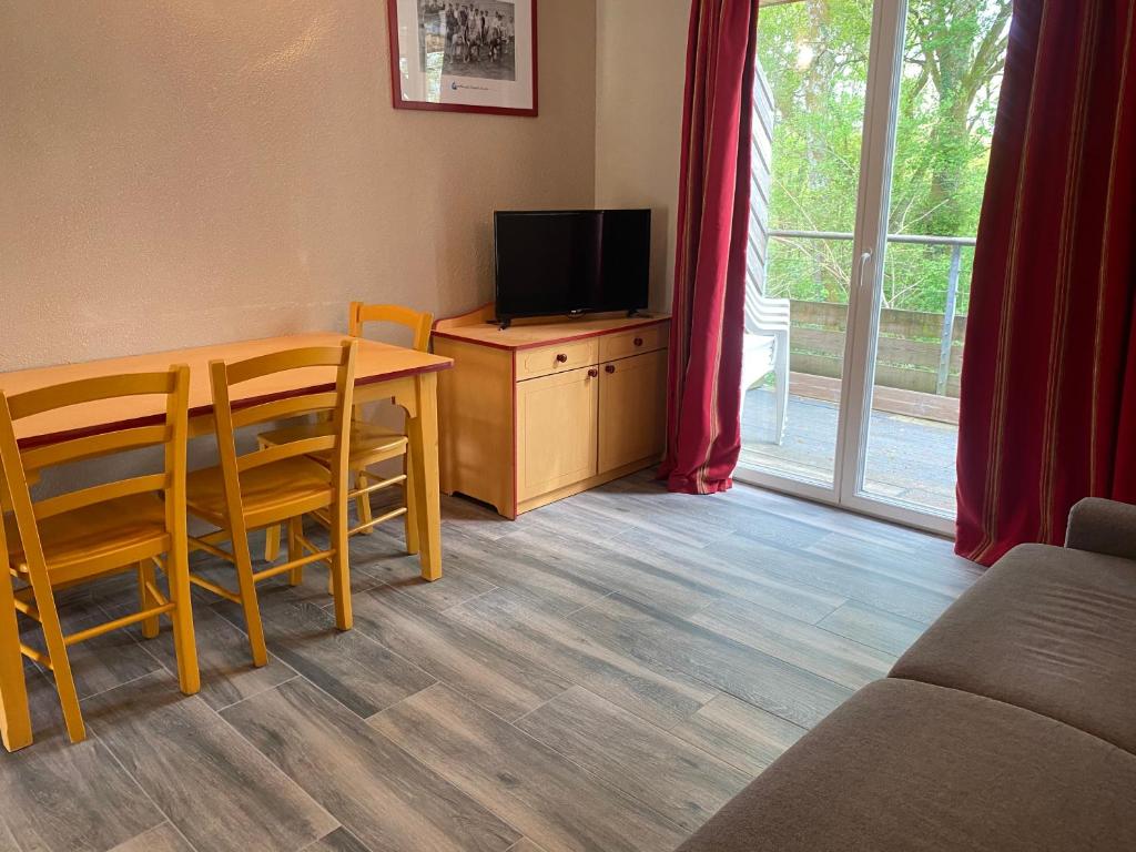 Appartement rénové 1 chambre pour 4 personnes à Cassen