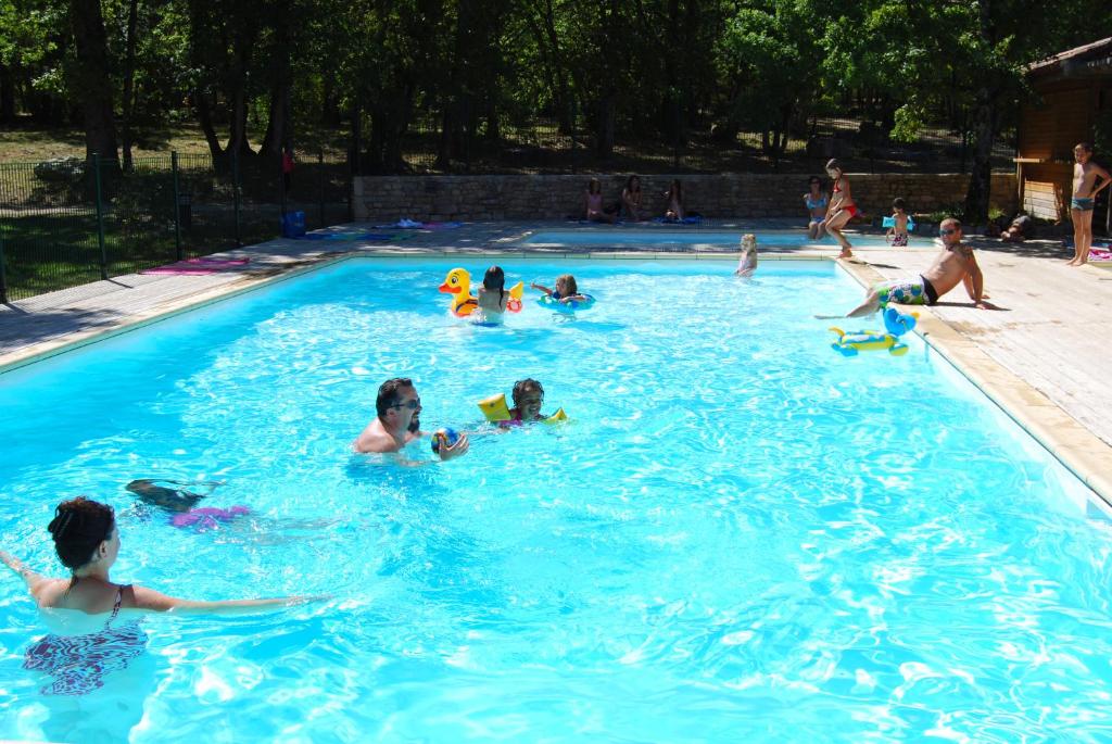 Lagrange Grand Bleu Vacances – Residence Les Ségalières