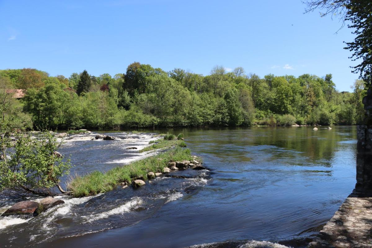 Manot Vacances – Gites en bord de Vienne