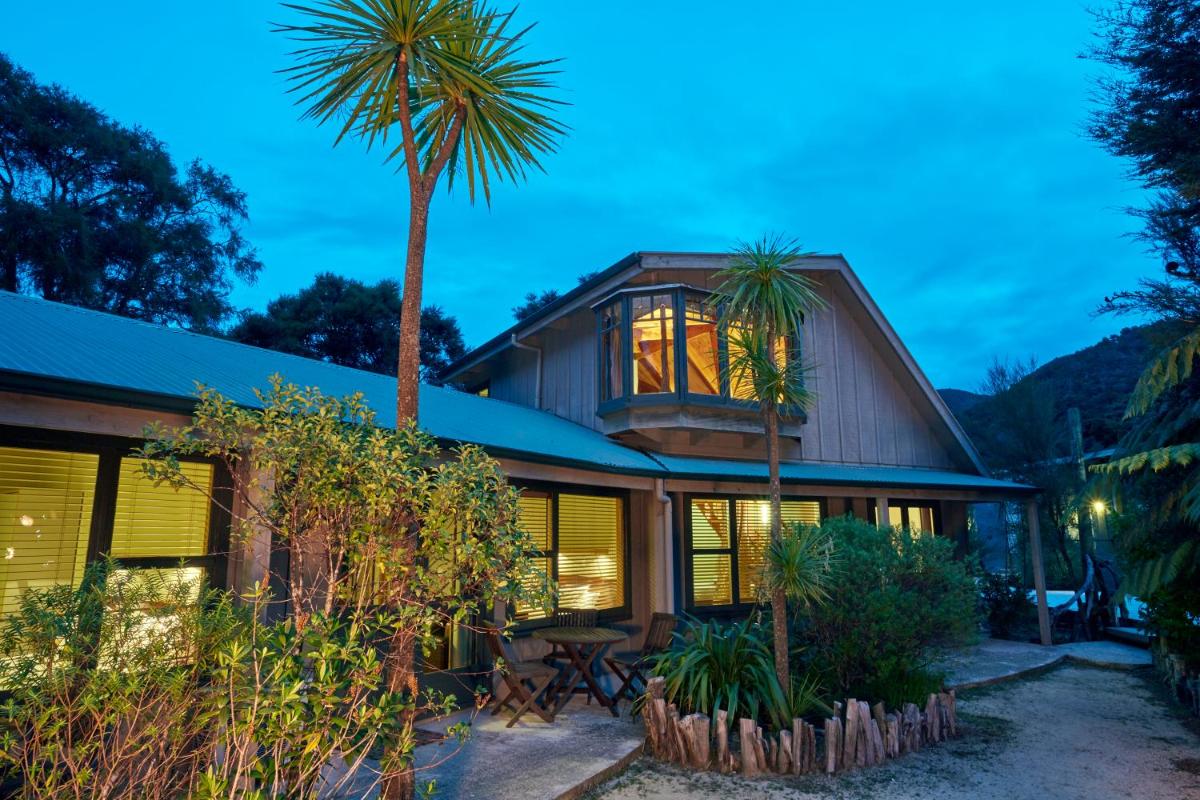 Image 6 of Awaroa Lodge