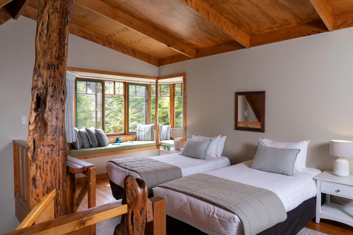 Image 2 of Awaroa Lodge