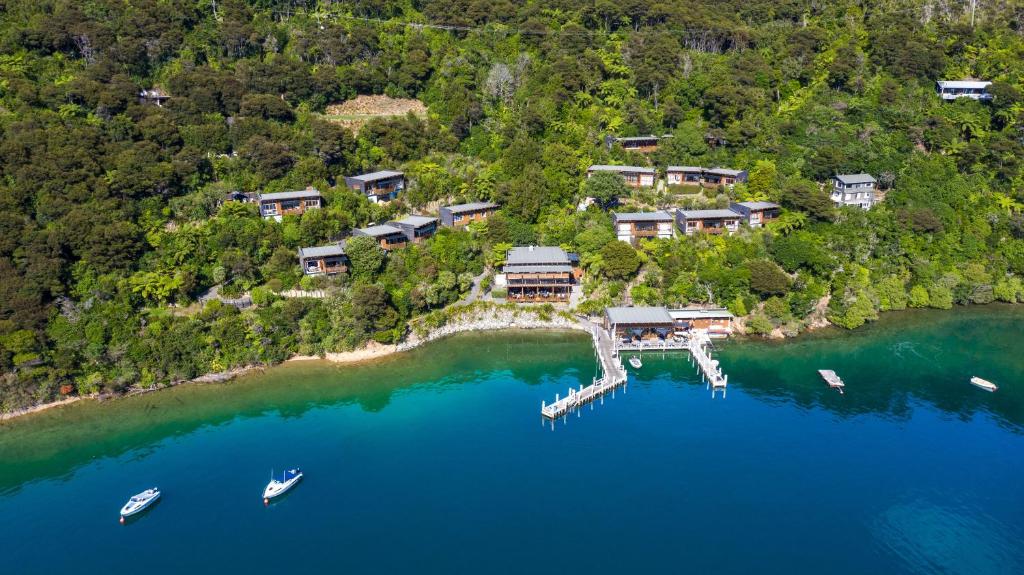 Image 2 of Bay of Many Coves
