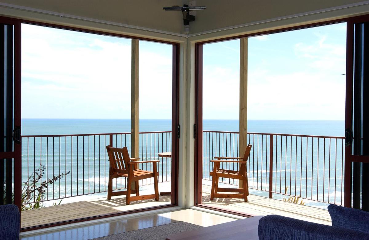 Image 3 of Castaways Resort