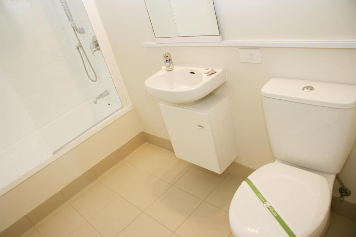 Image 3 of Oceans Resort Whitianga