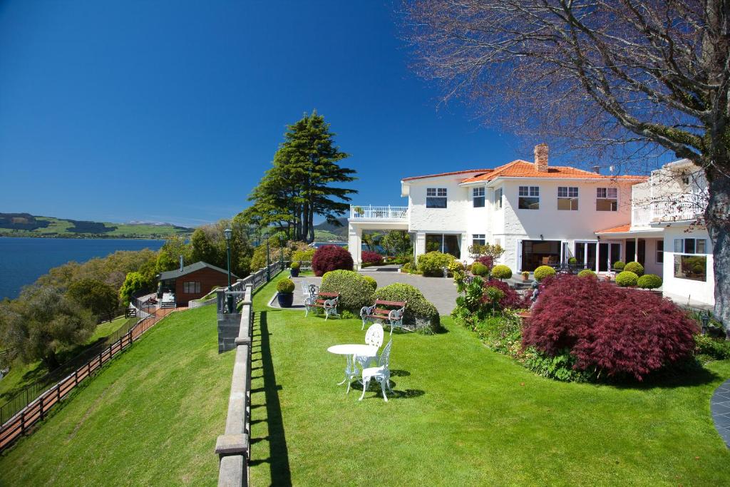 Image 2 of On The Point – Lake Rotorua