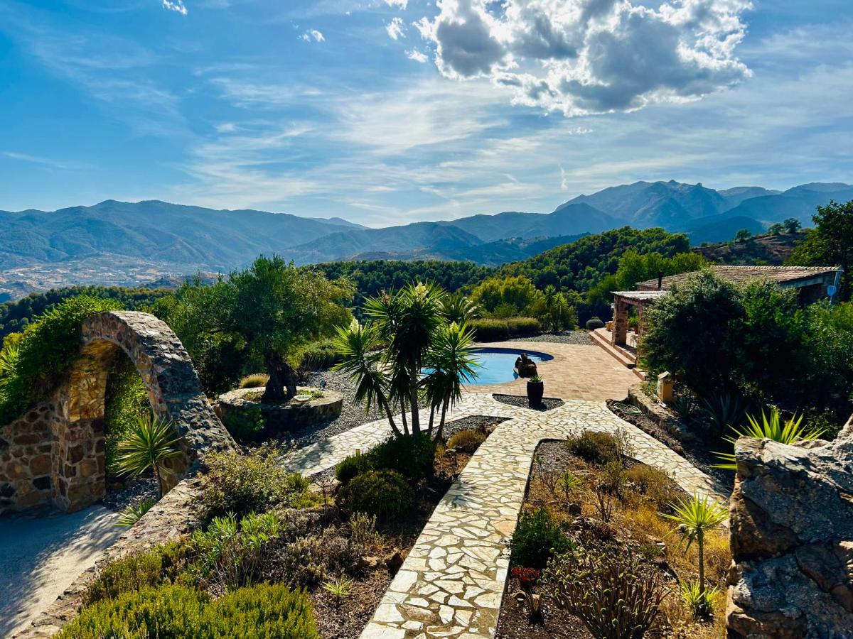 Poolhouse with private pool 360 degrees views over pure nature