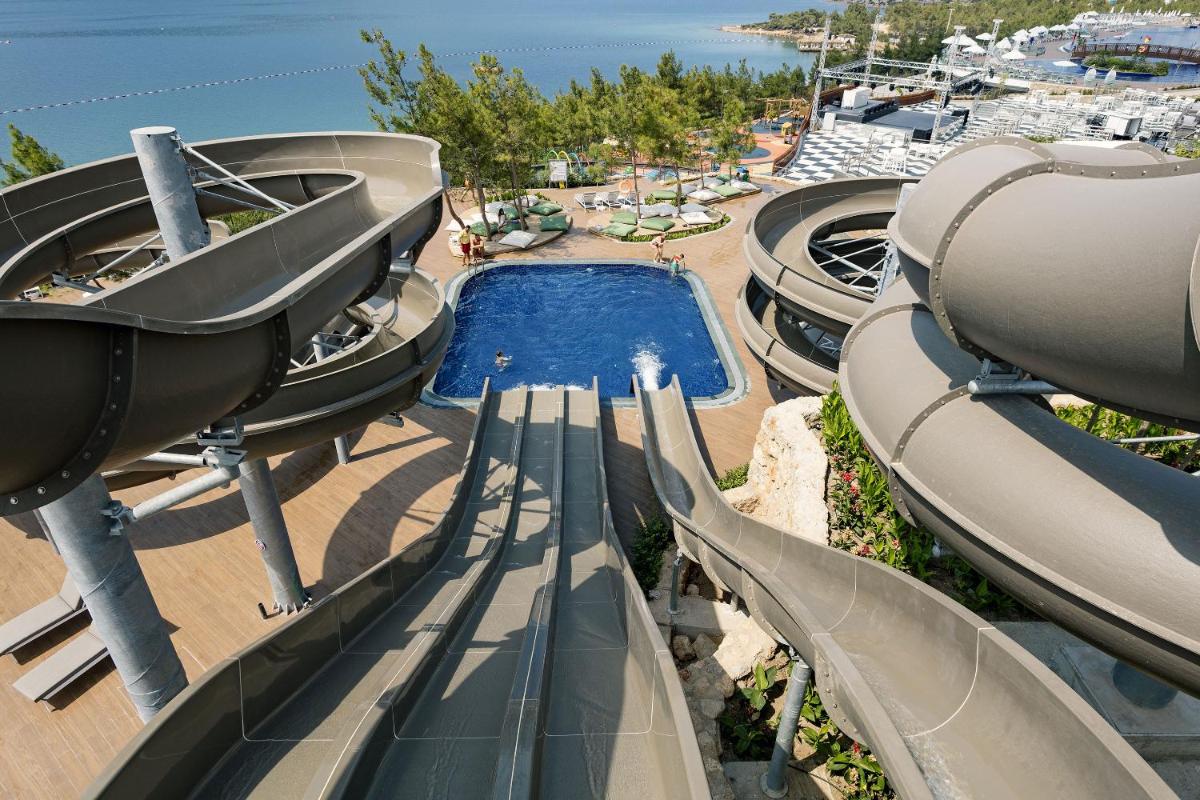 Titanic Luxury Collection Bodrum