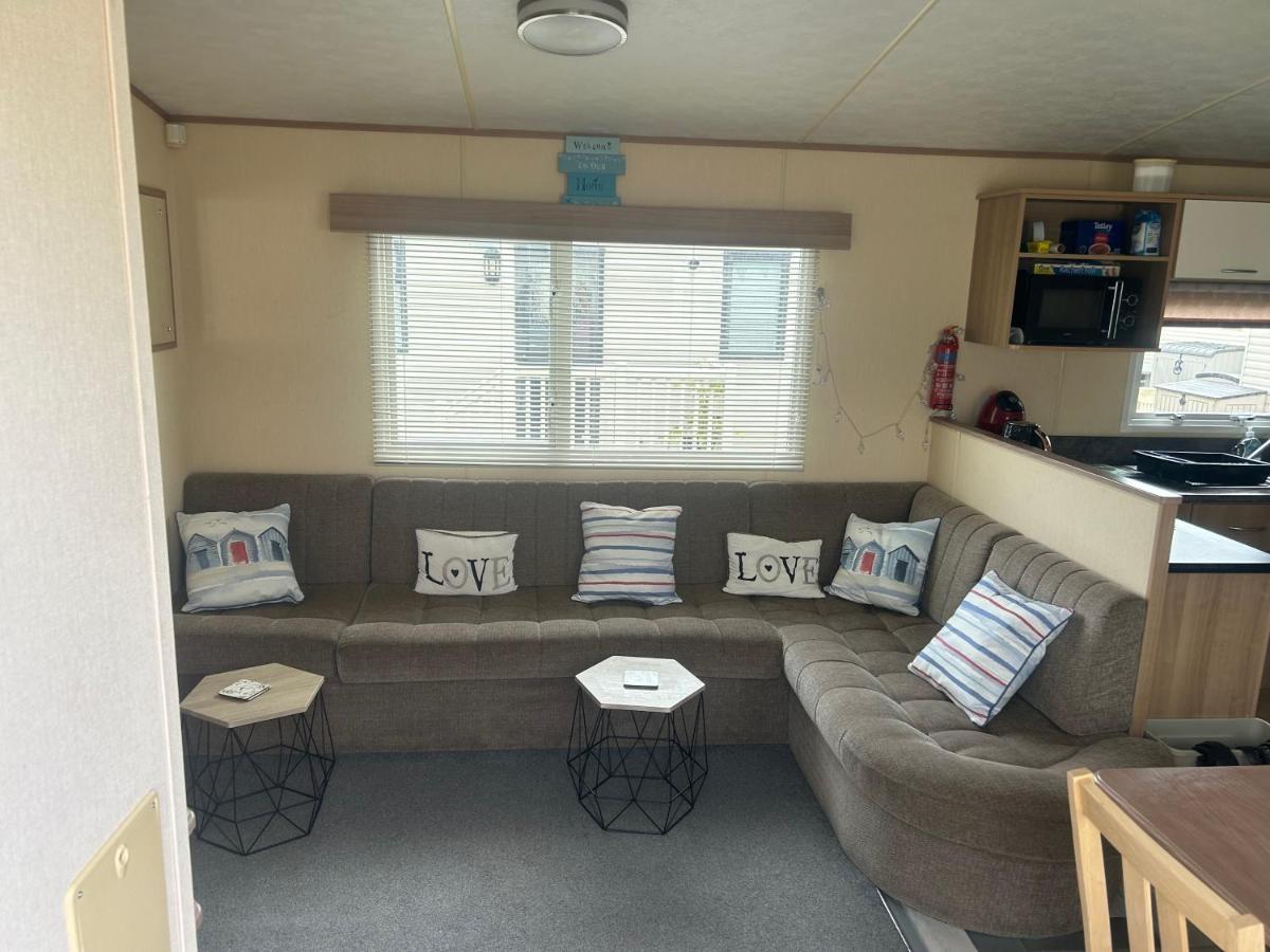 3 Bed Caravan Lido Beach