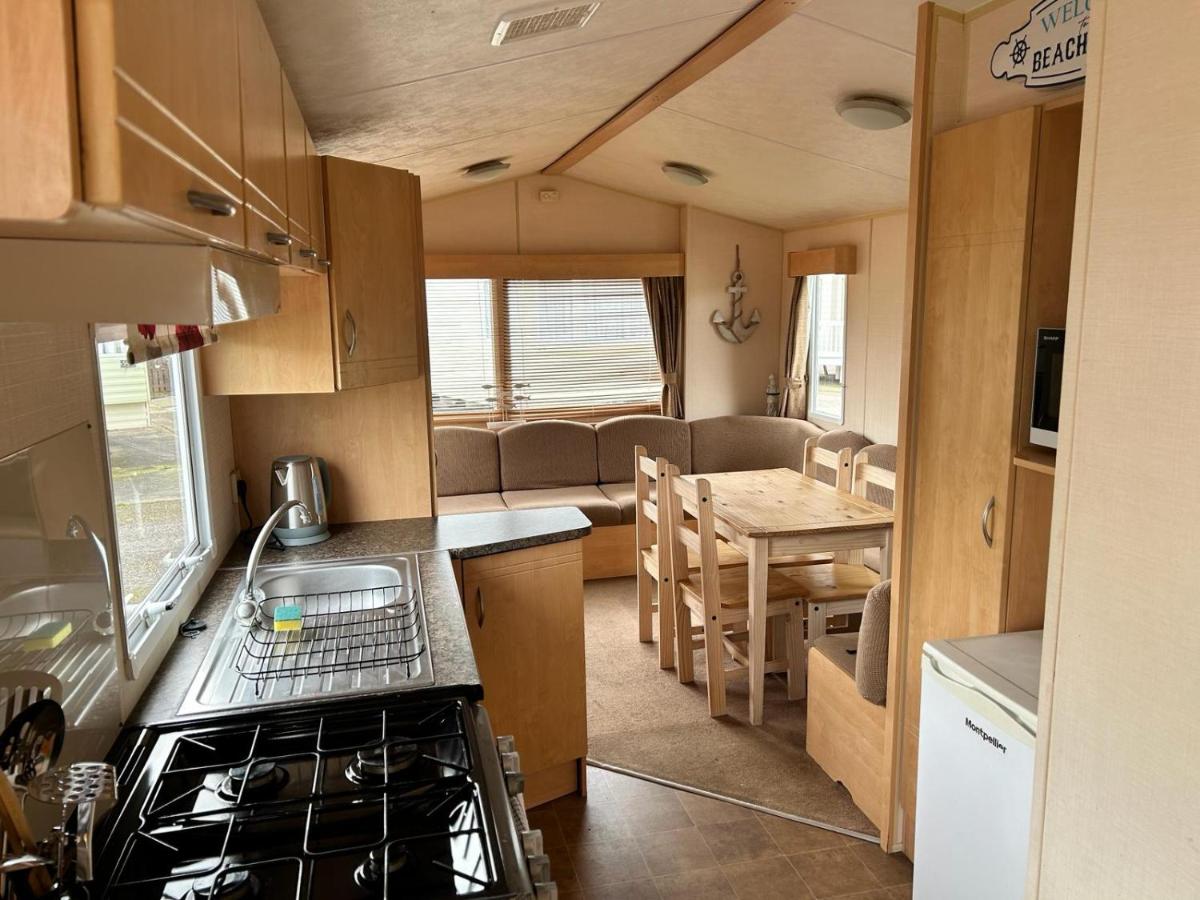 519 Family Caravan at Golden Gate Holiday Centre, Sleeps 6