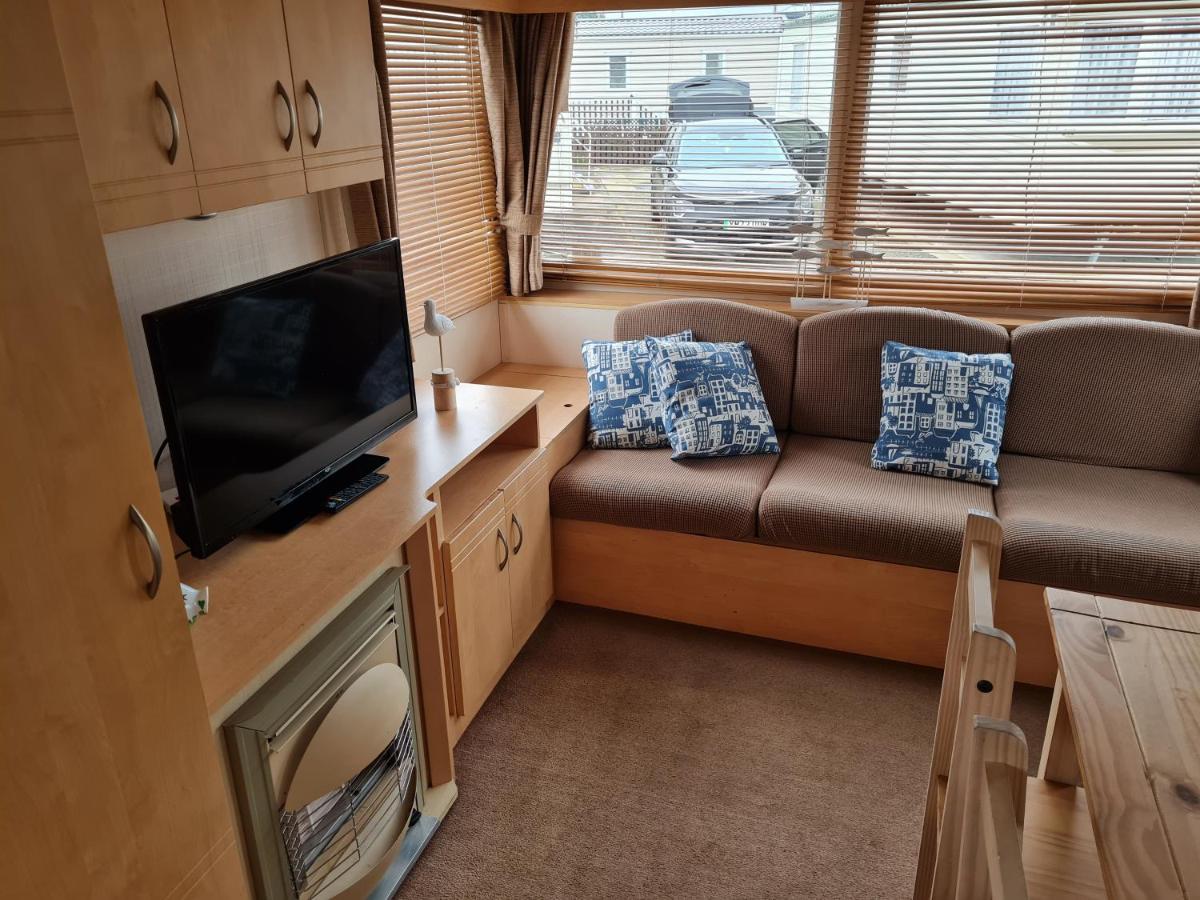 519 Family Caravan at Golden Gate Holiday Centre, Sleeps 6