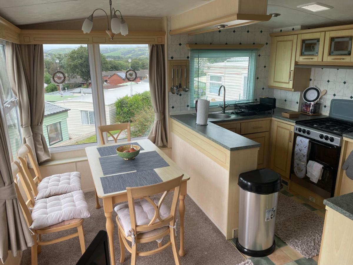 Caravan F7 Aberystwyth holiday village