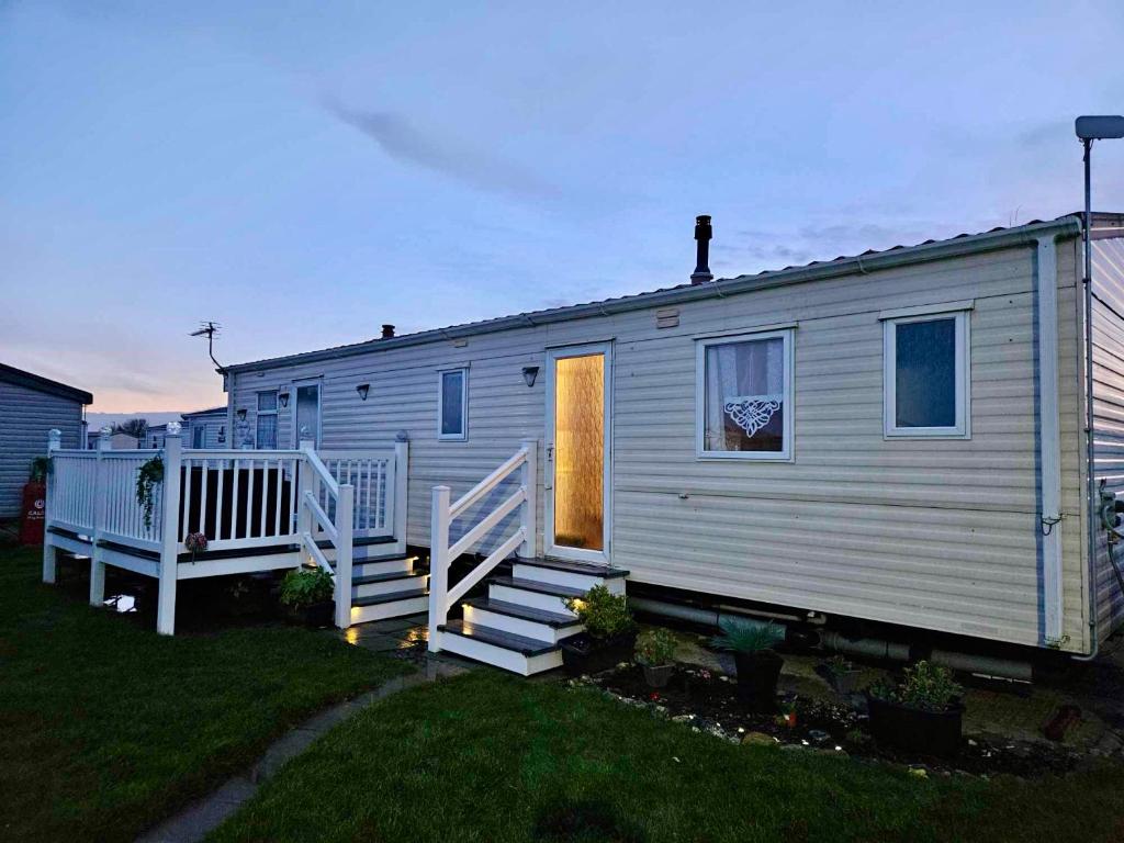 Colorado Caravan Hire at Skipsea Sands Holiday Park