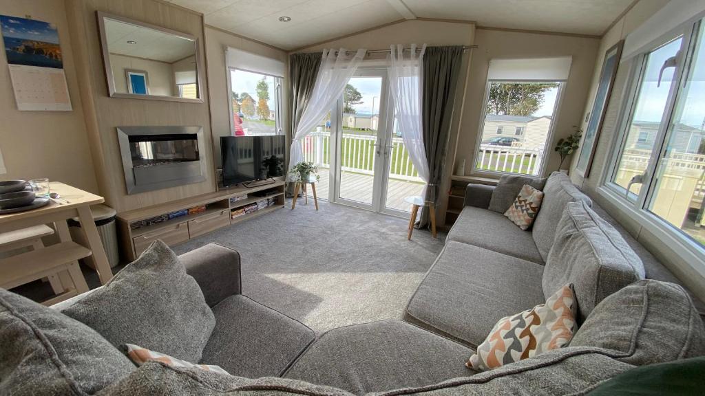 Cosy Holiday Home at Seton Sands near Edinburgh and North Berwick