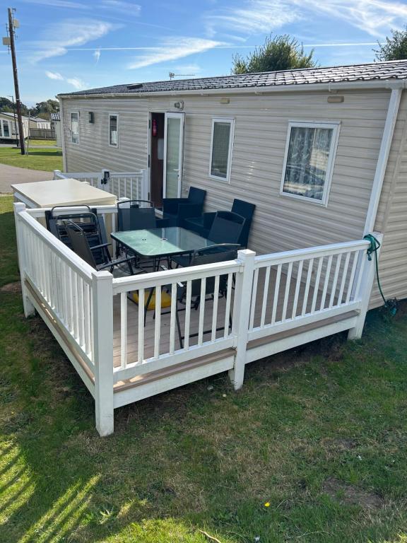 Holiday home cherry tree Burgh castle Great Yarmouth