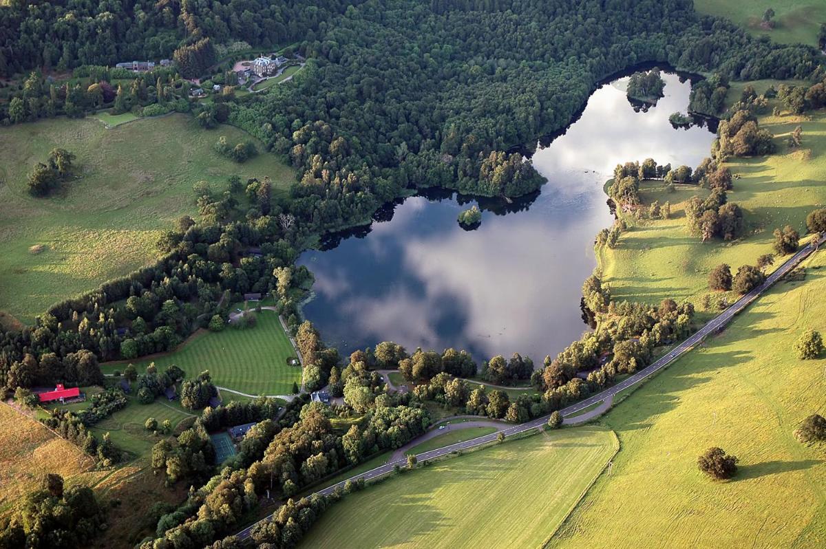 Loch Monzievaird Chalets