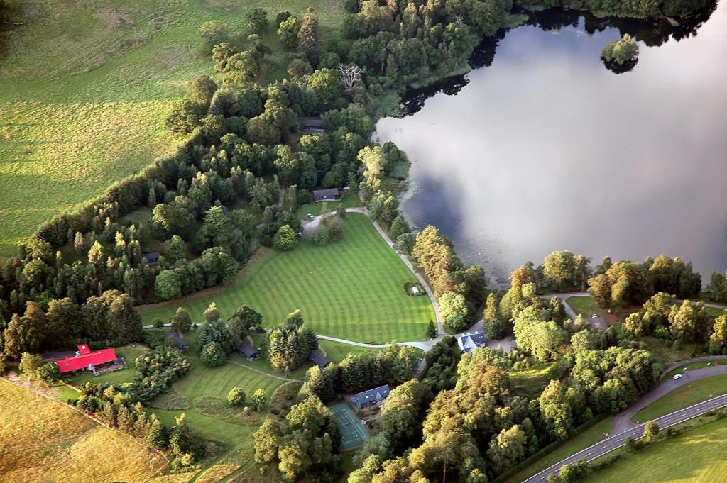 Loch Monzievaird Chalets