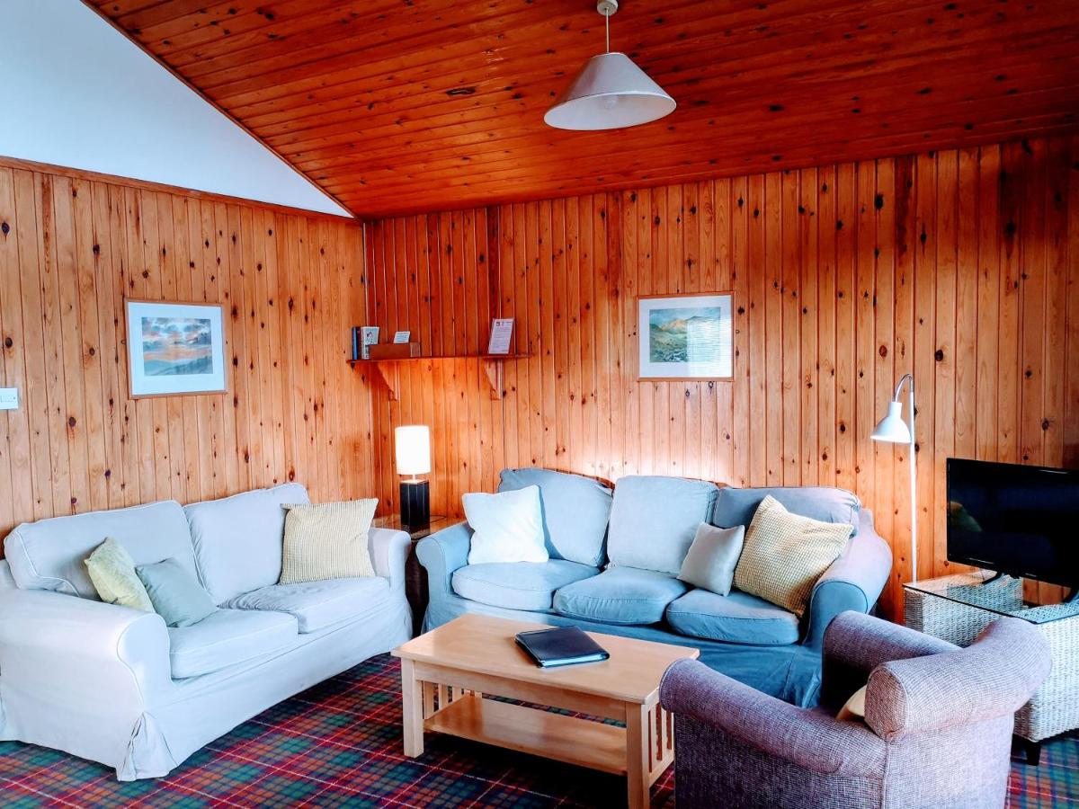 Loch Monzievaird Chalets