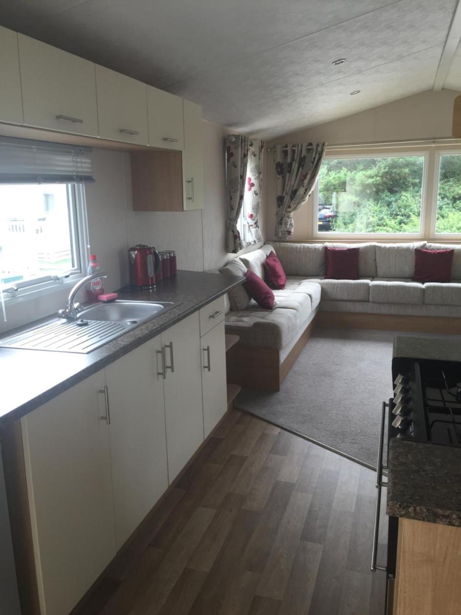 Lovely 3 Bed Caravan, Milford on Sea