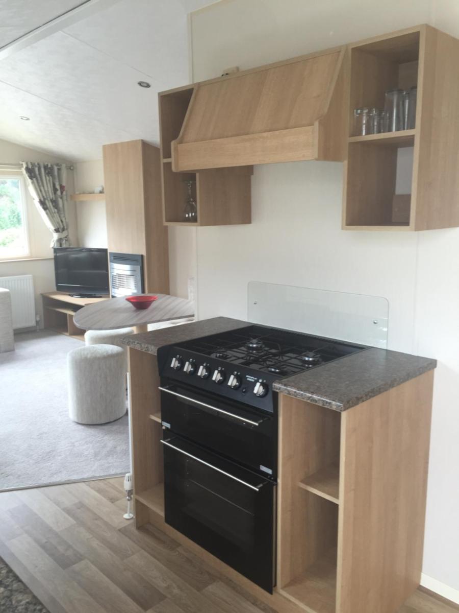 Lovely 3 Bed Caravan, Milford on Sea