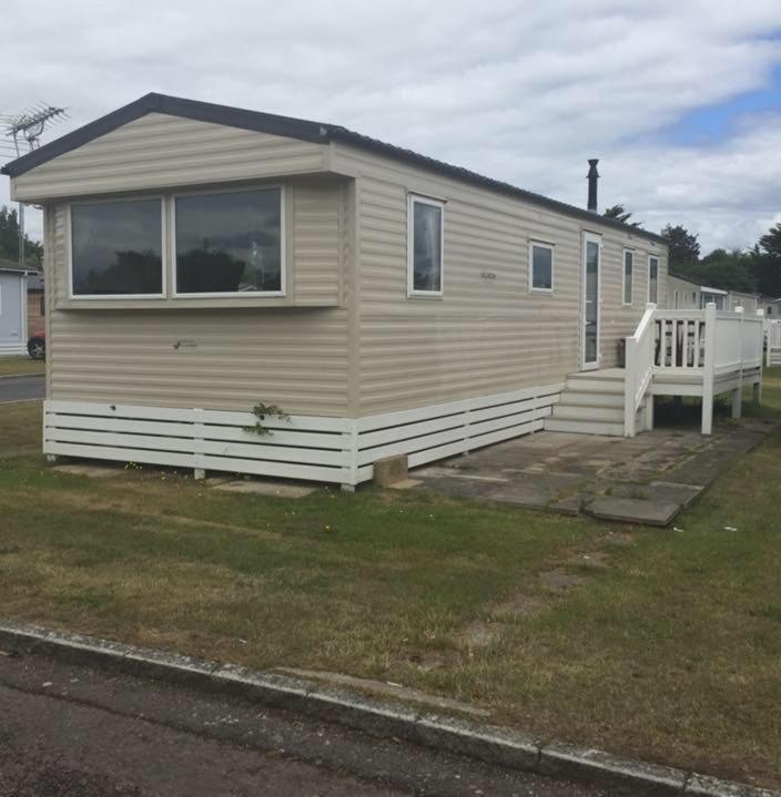 Lovely 3 Bed Caravan, Milford on Sea