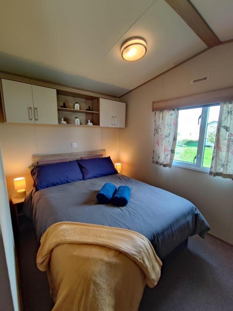 LuaMar Holidays- Tattershall Lakes – Lancaster Crescent