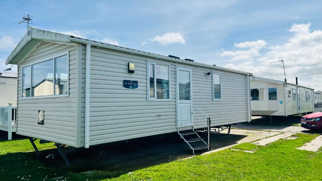 Luxurious caravan in Lyons Holiday Park Rhyl