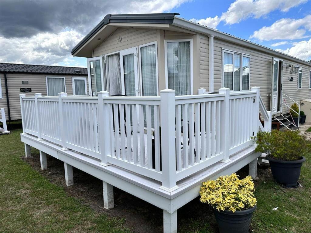 Sea Shore Chalet – Rockley Park