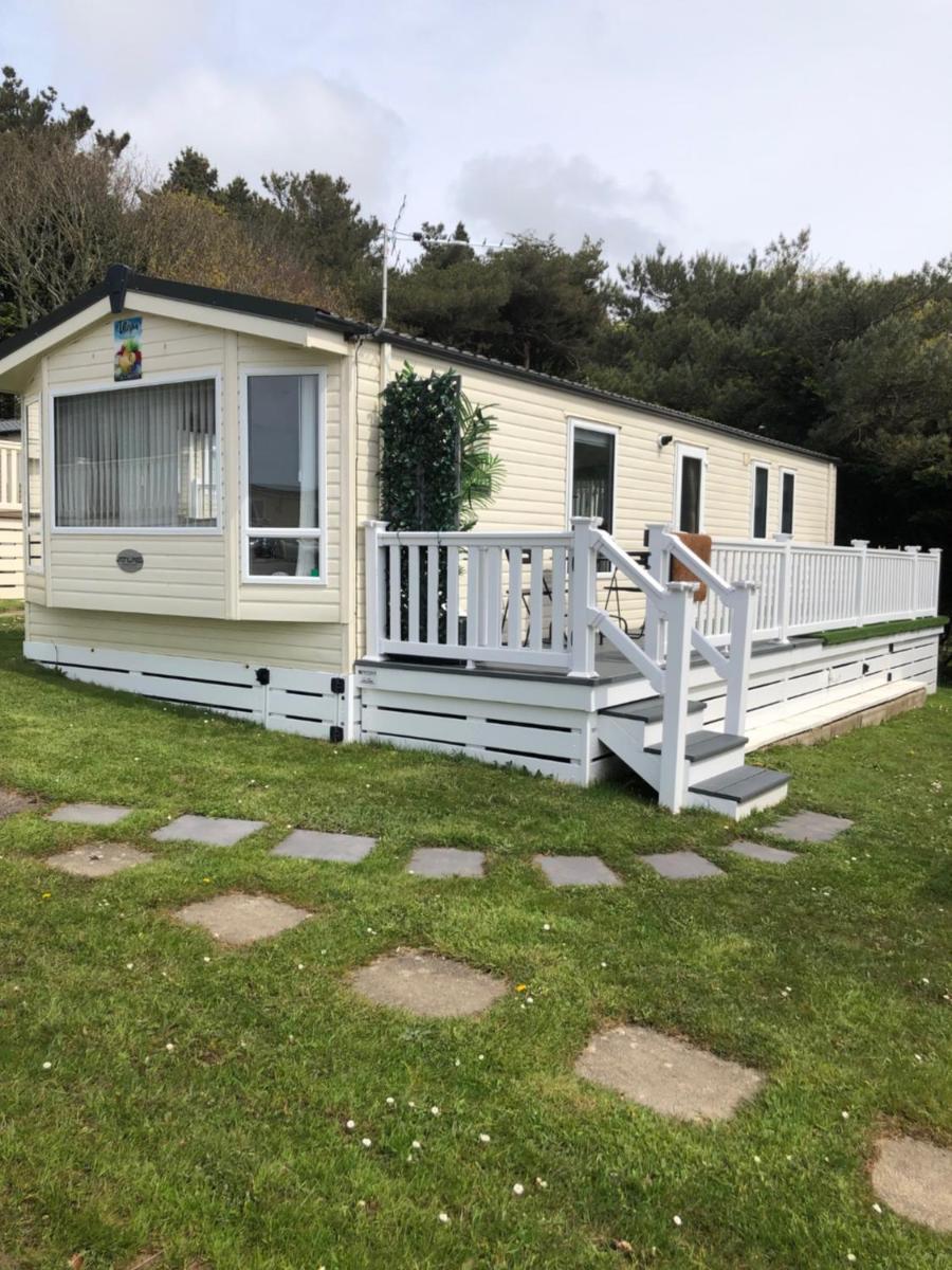 Seabreeze, Utopia, walking distance to beach, 5 Star Shorefield Country Park, Milford on Sea, Shorefield Road, SO41 0LH, United Kingdom