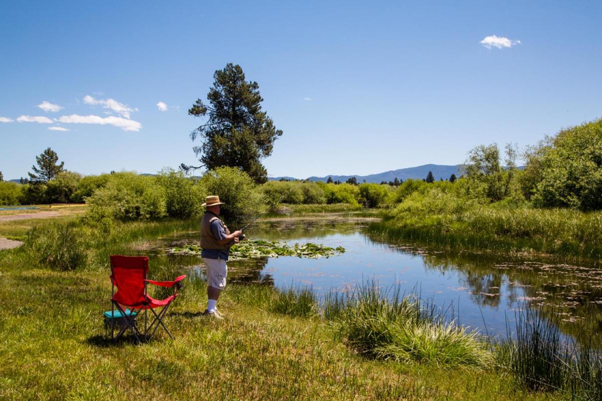 Bend-Sunriver Camping Resort Two-Bedroom Cabin 5