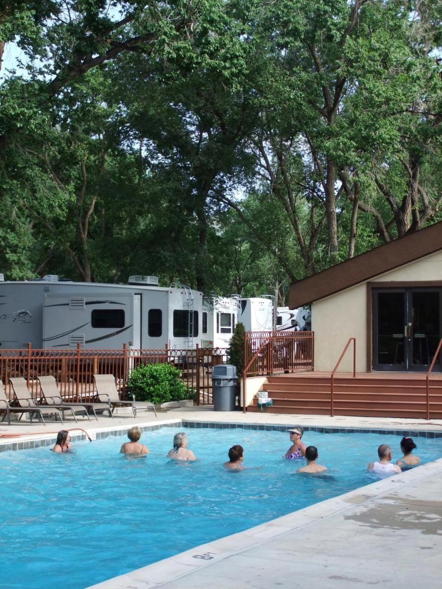 Garden of the Gods RV Resort