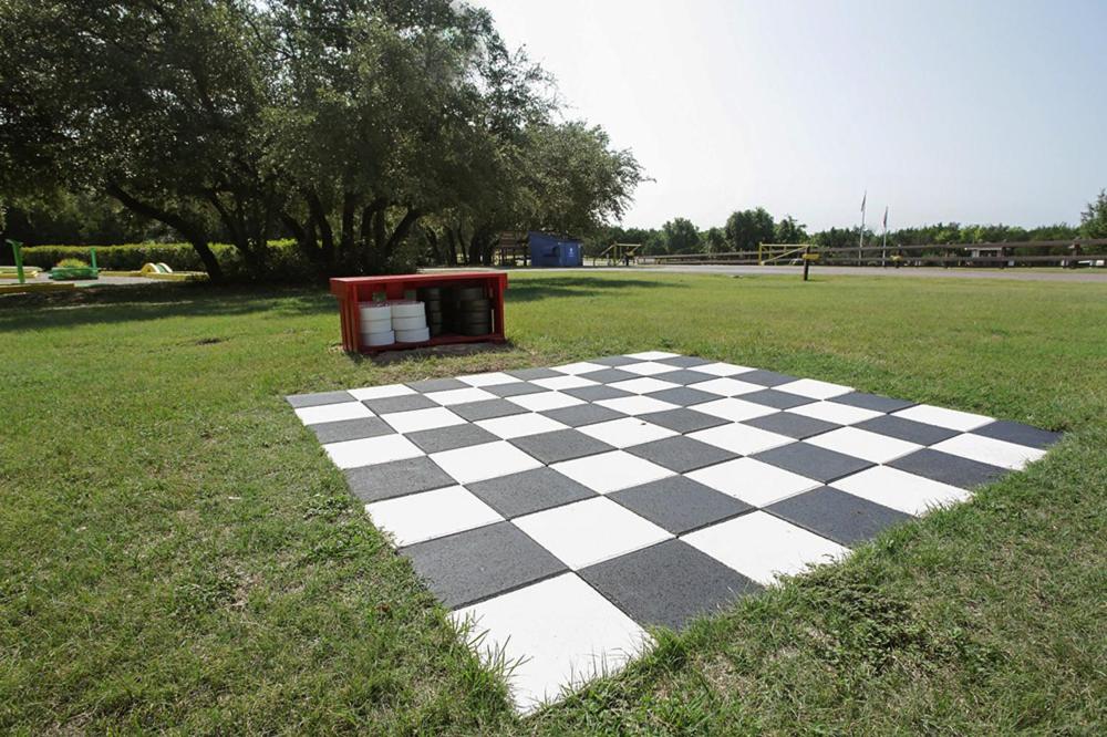 Lake Whitney Camping Resort Ramp Cabin 4