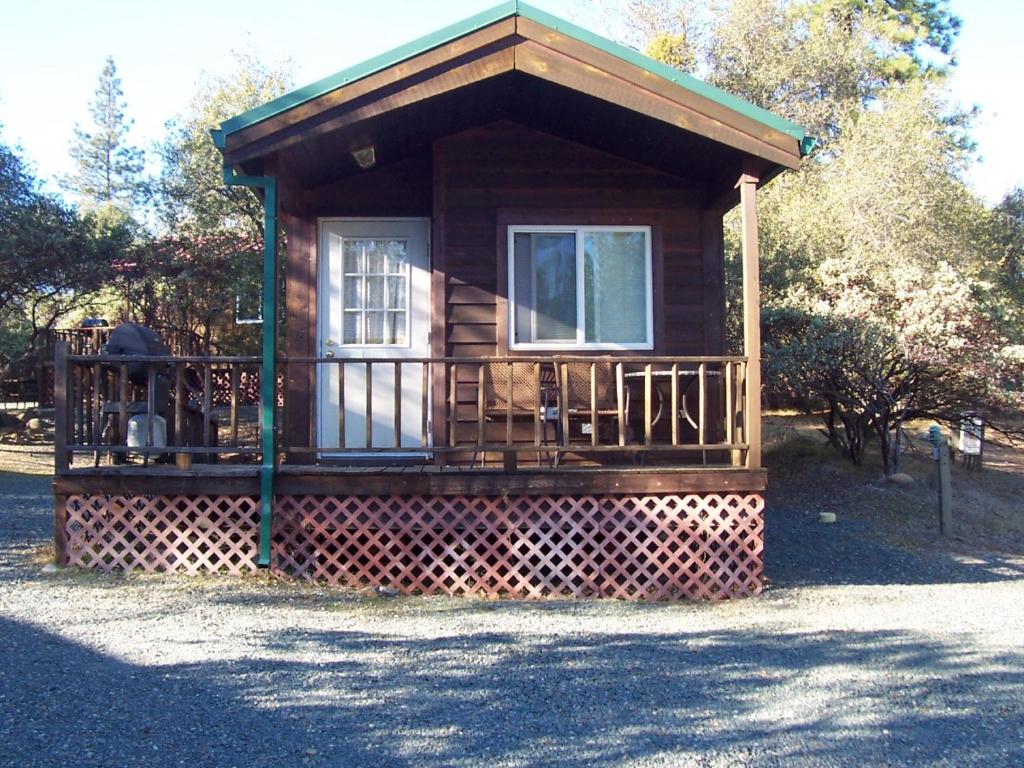 Lake of the Springs Camping Resort Cabin 4