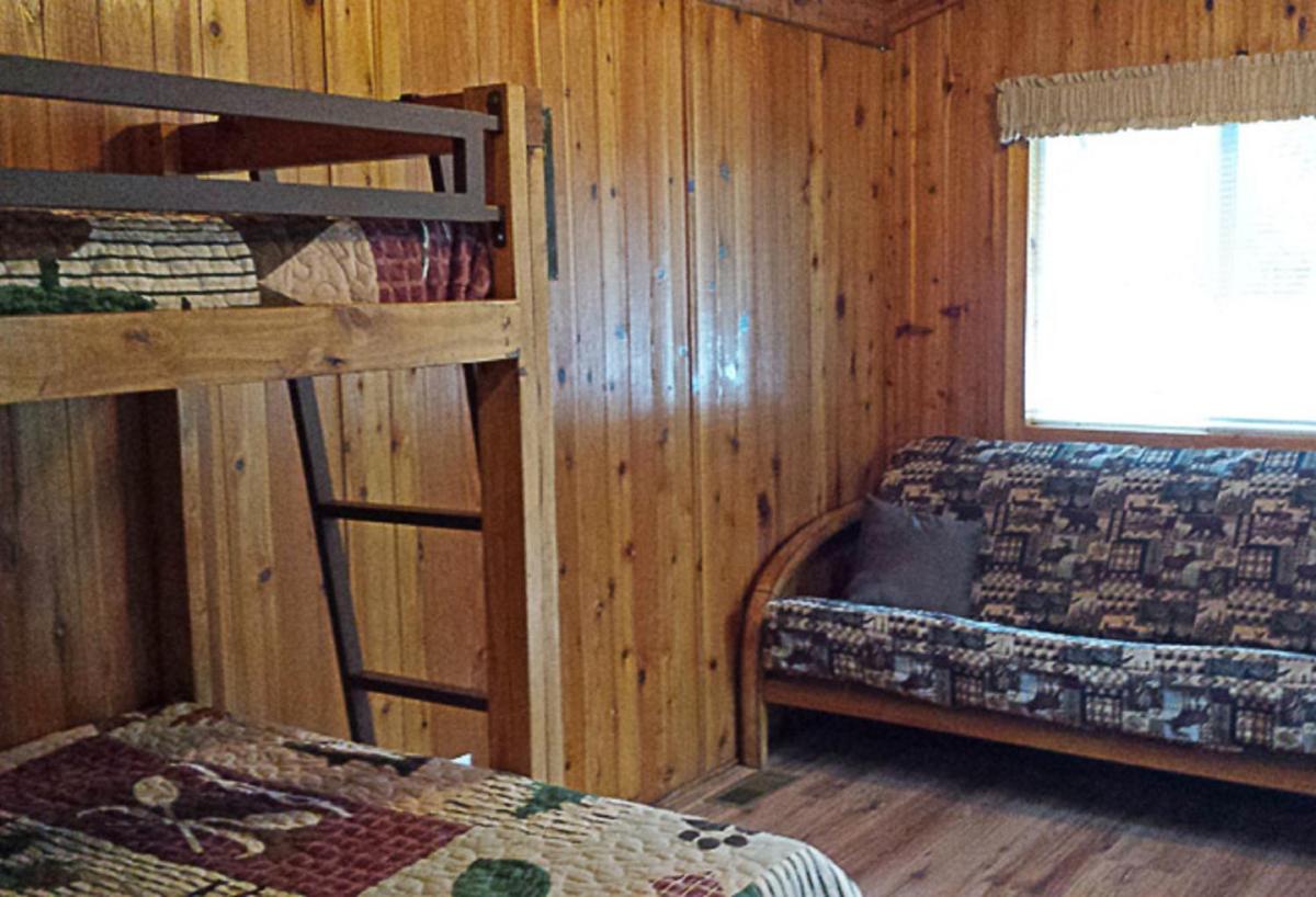 Mount Vernon Camping Resort Studio Cabin 4