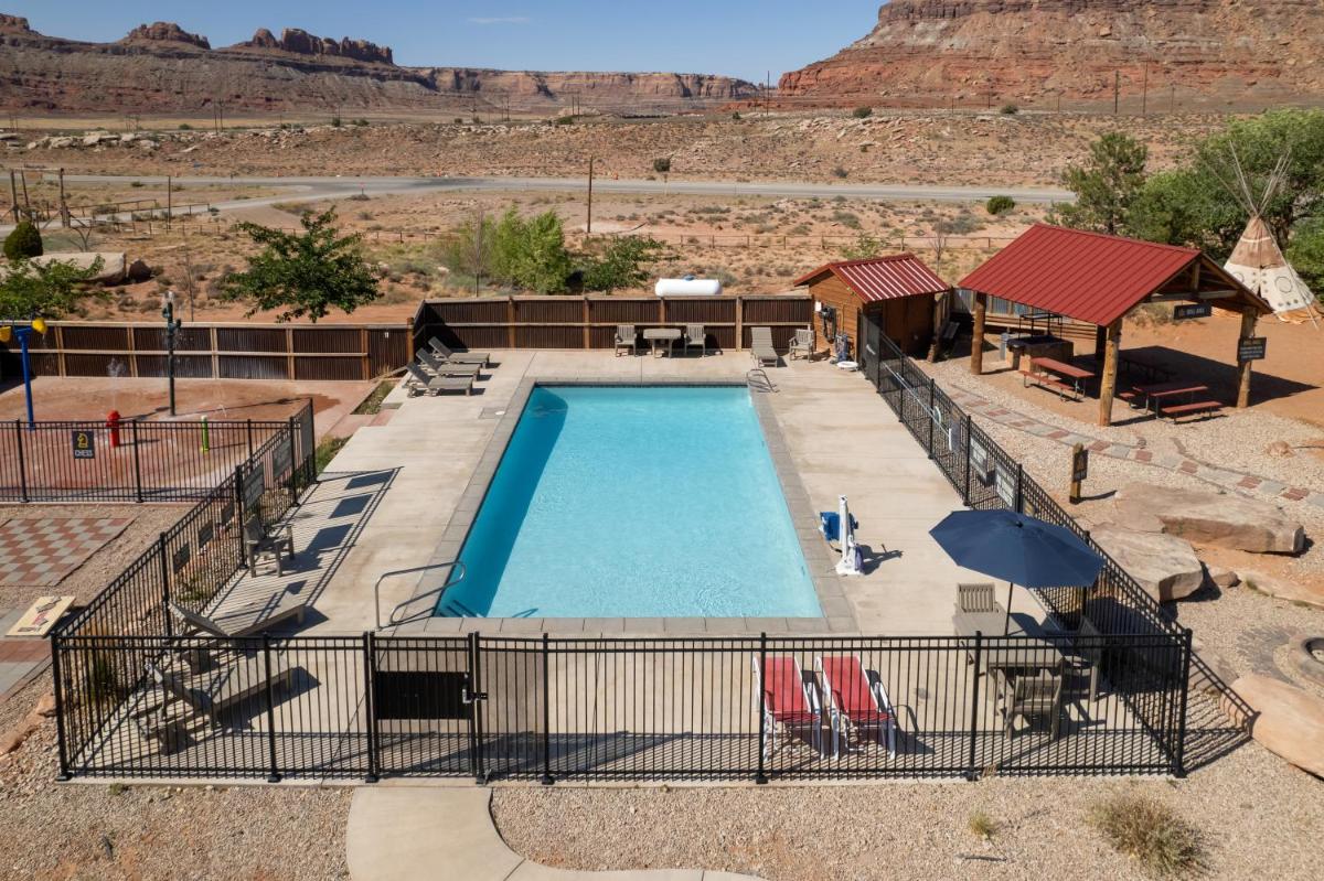 Sun Outdoors Canyonlands Gateway